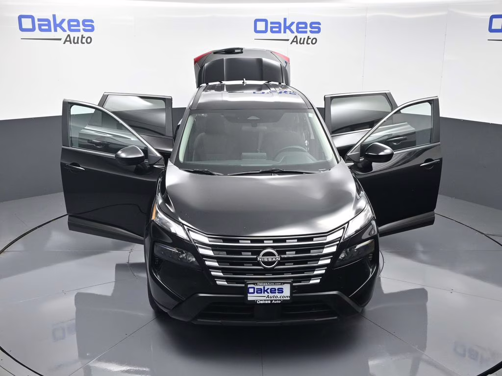 2025 Super Black Nissan Rogue SV AWD SUV