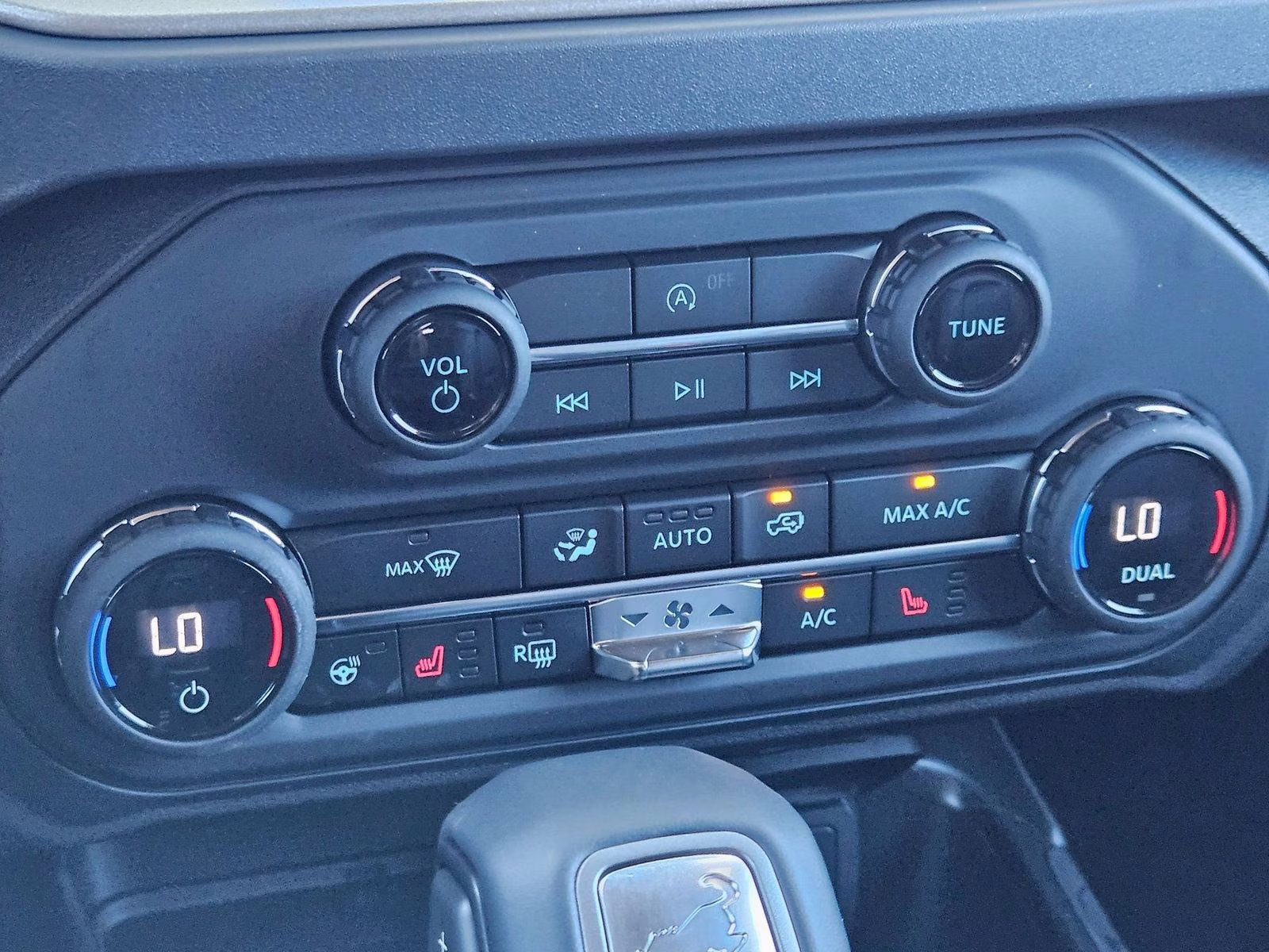 2026 Shadow Black Ford Bronco Outer Banks 4X4 SUV