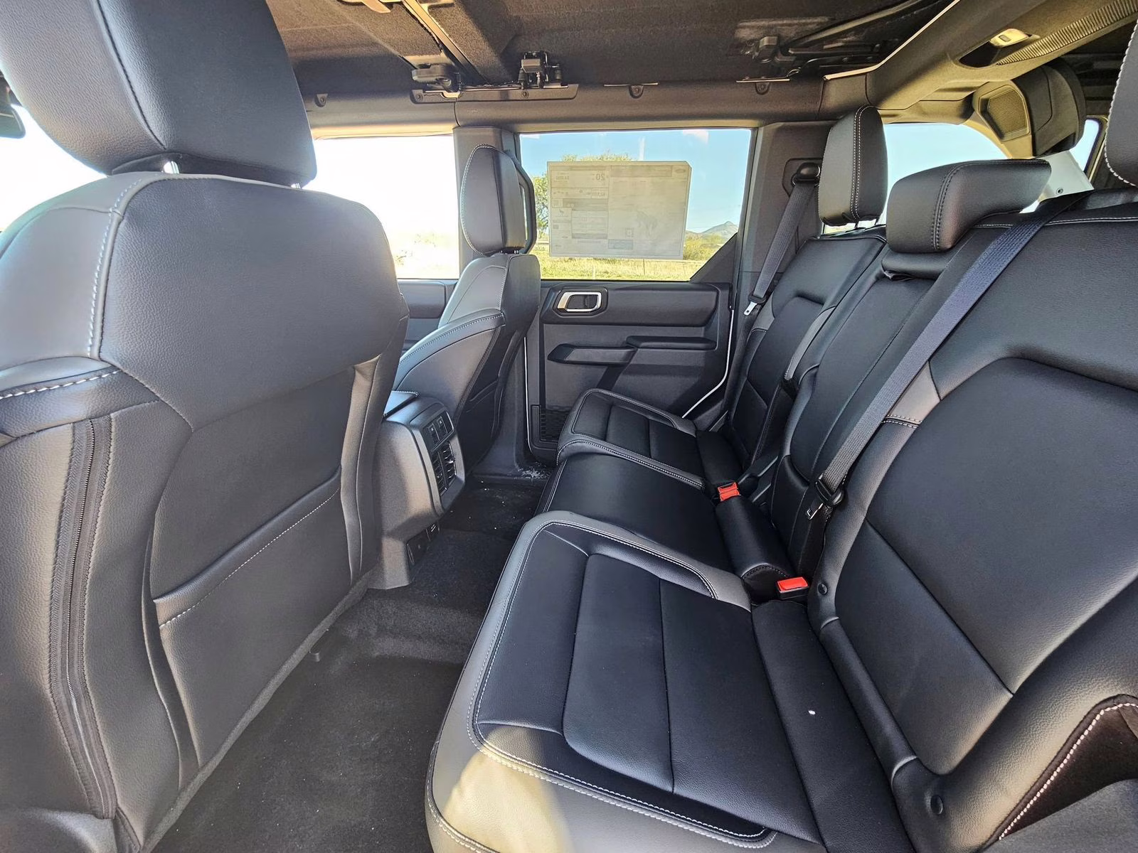 2026 Oxford White Ford Bronco Outer Banks 4X4 SUV