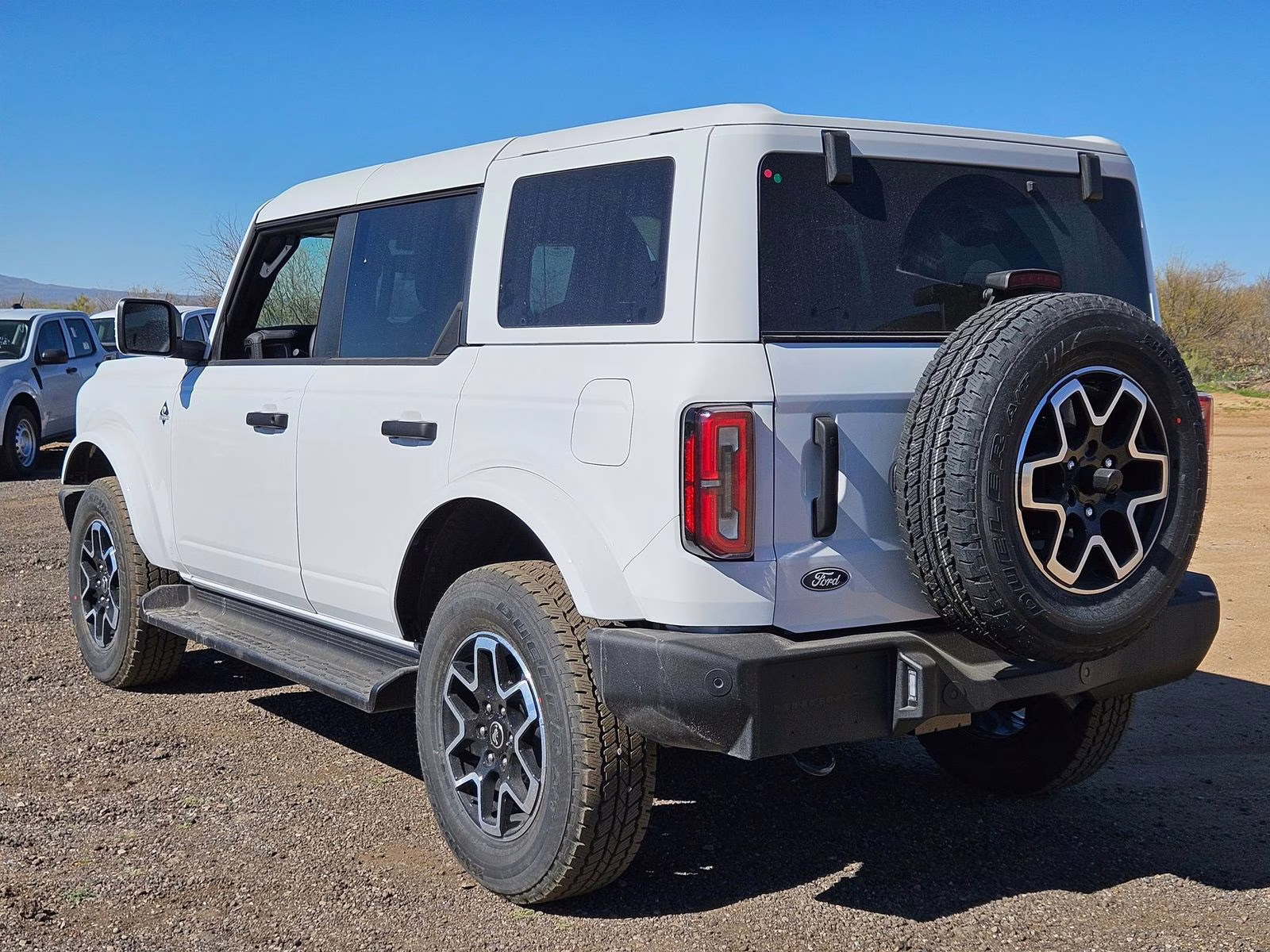 2026 Oxford White Ford Bronco Outer Banks 4X4 SUV