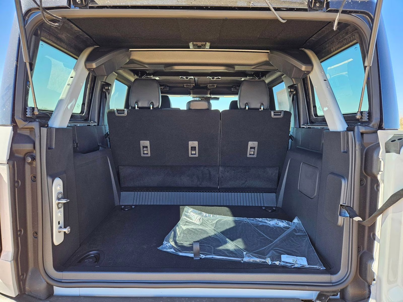 2026 Avalanche Ford Bronco Outer Banks 4X4 SUV