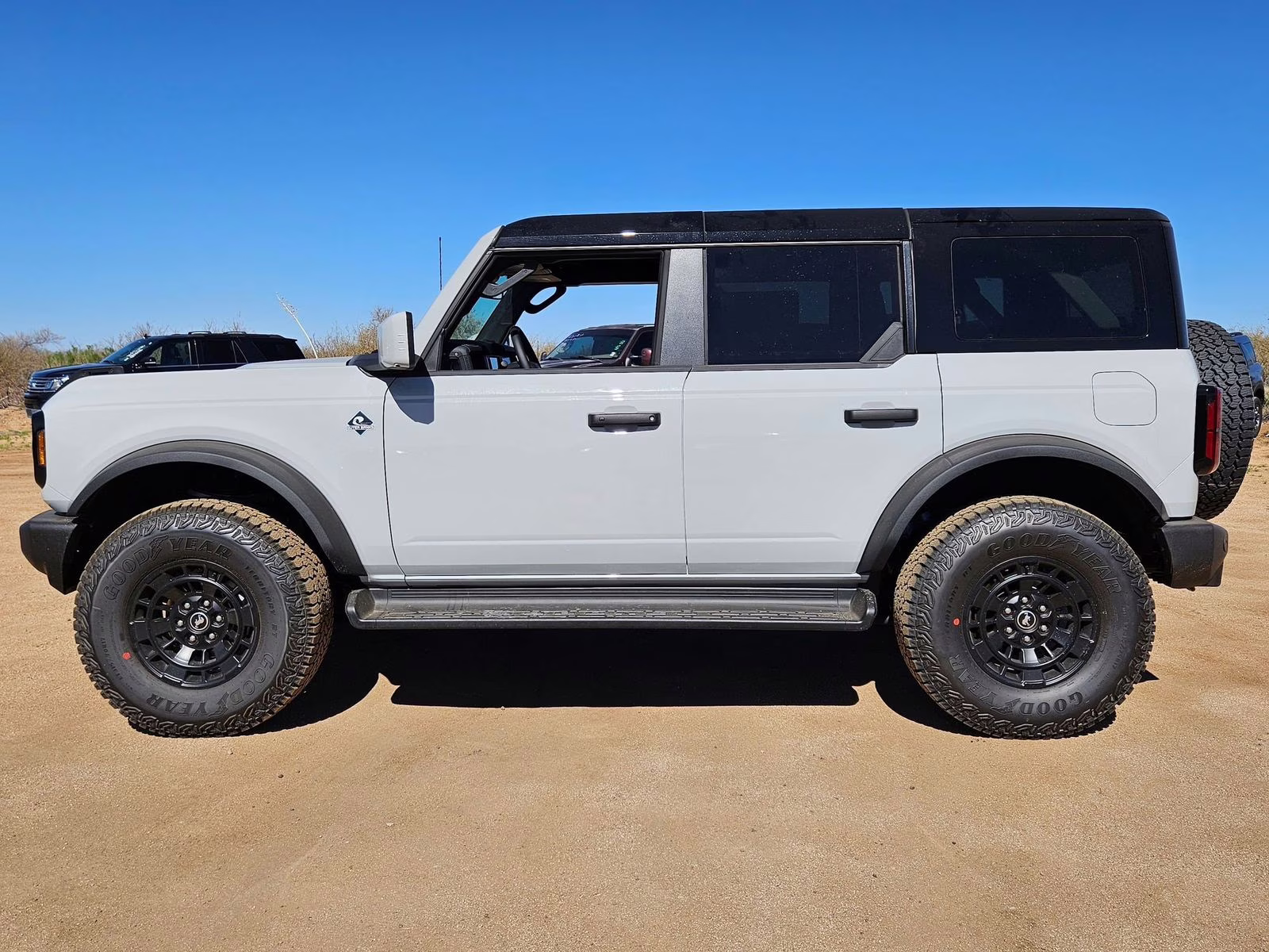 2026 Avalanche Ford Bronco Outer Banks 4X4 SUV