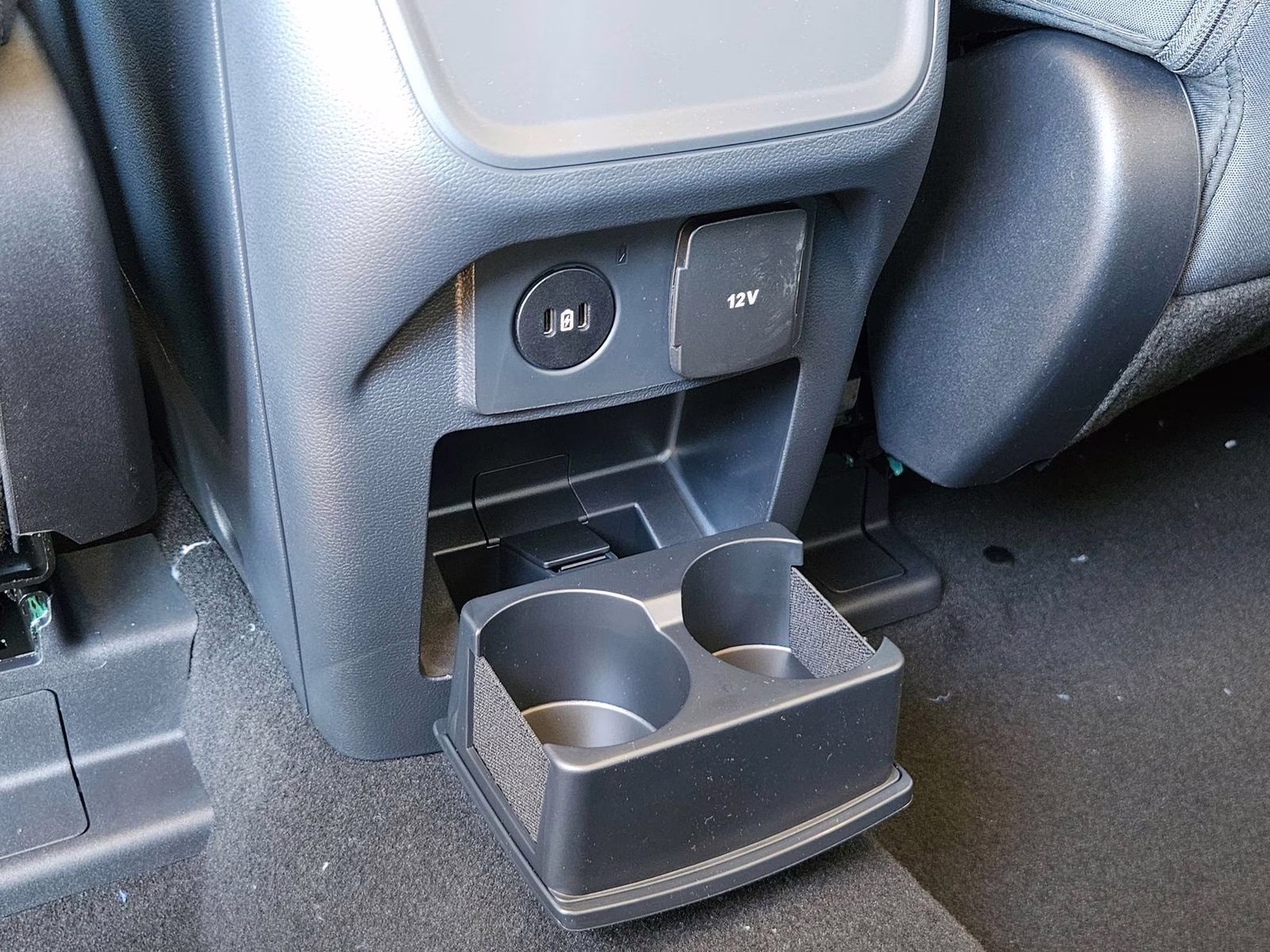 2026 Black Metallic Ford Explorer Active RWD SUV