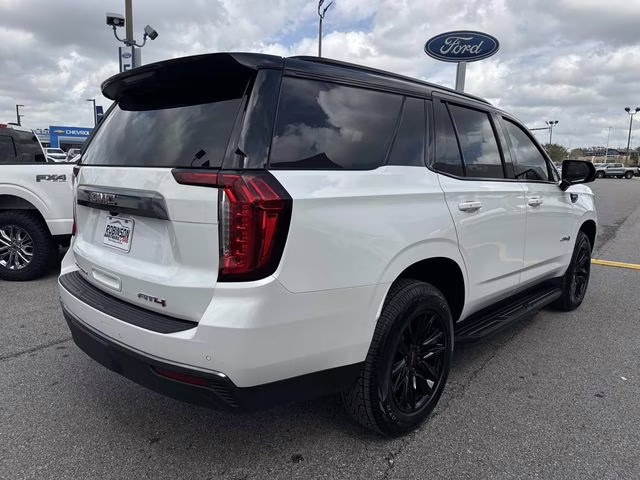 2024 White Frost GMC Yukon AT4 4X4 SUV