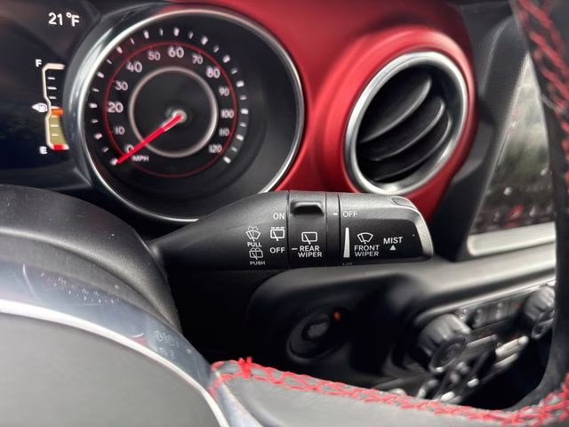 2019 Billet Silver Metallic Clearcoat Jeep Wrangler Unlimited Rubicon 4X4 SUV