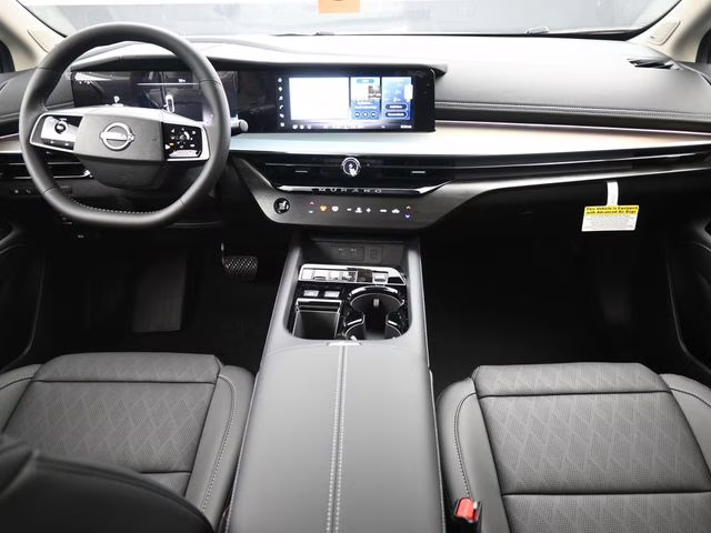 2026 Everest White Pearl Tricoat Nissan Murano Platinum AWD SUV