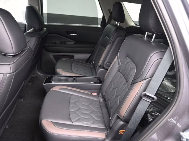 2026 Gun Metallic Nissan Pathfinder Platinum FWD SUV