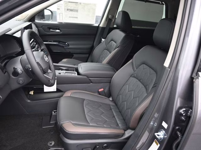 2026 Gun Metallic Nissan Pathfinder Platinum FWD SUV