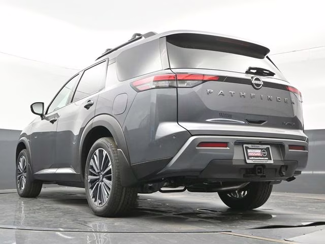 2026 Gun Metallic Nissan Pathfinder Platinum FWD SUV