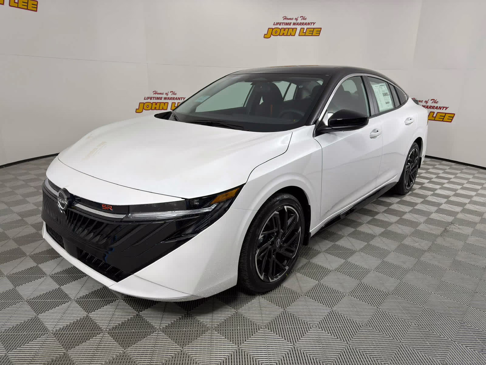 2026 Aspen White Tricoat/Super Black Nissan Sentra SR FWD Sedan