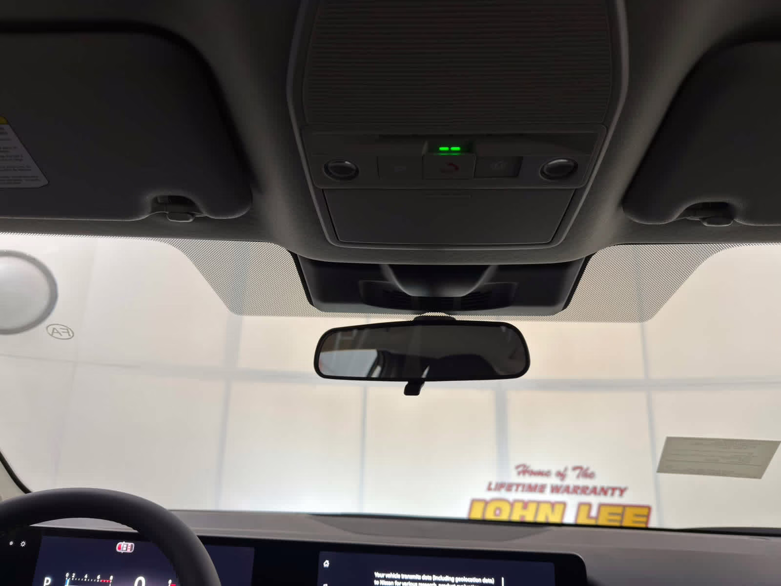 2026 Aspen White Tricoat/Super Black Nissan Sentra SR FWD Sedan