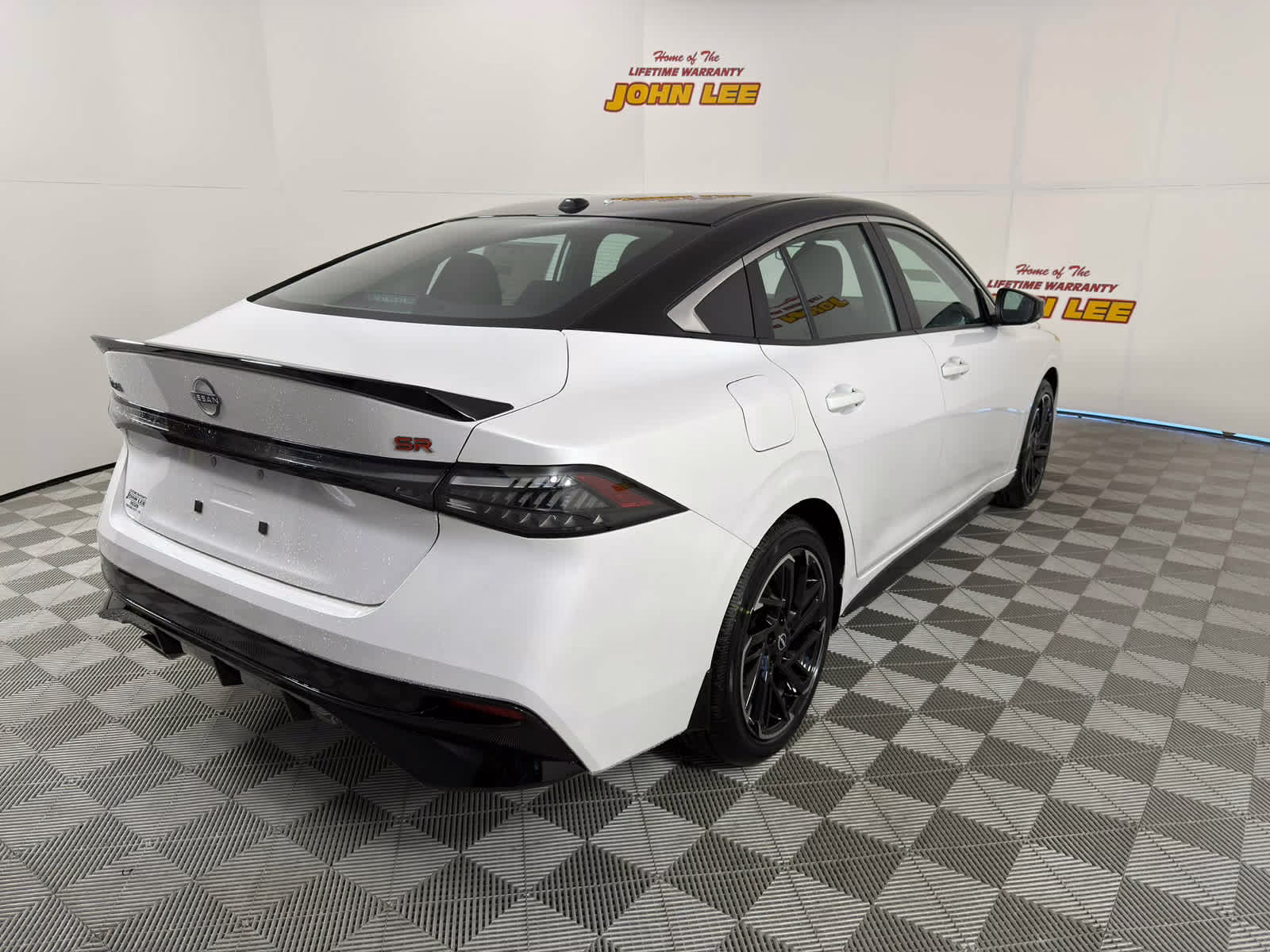 2026 Aspen White Tricoat/Super Black Nissan Sentra SR FWD Sedan