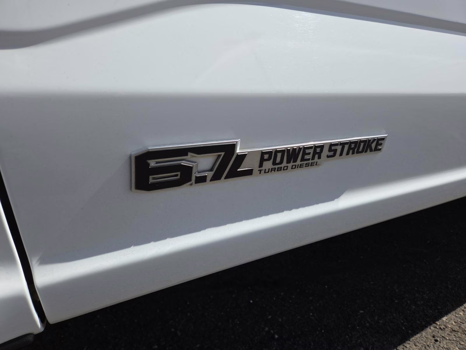 2023 Oxford White Ford Super Duty F-250 SRW XLT 4X4 Truck