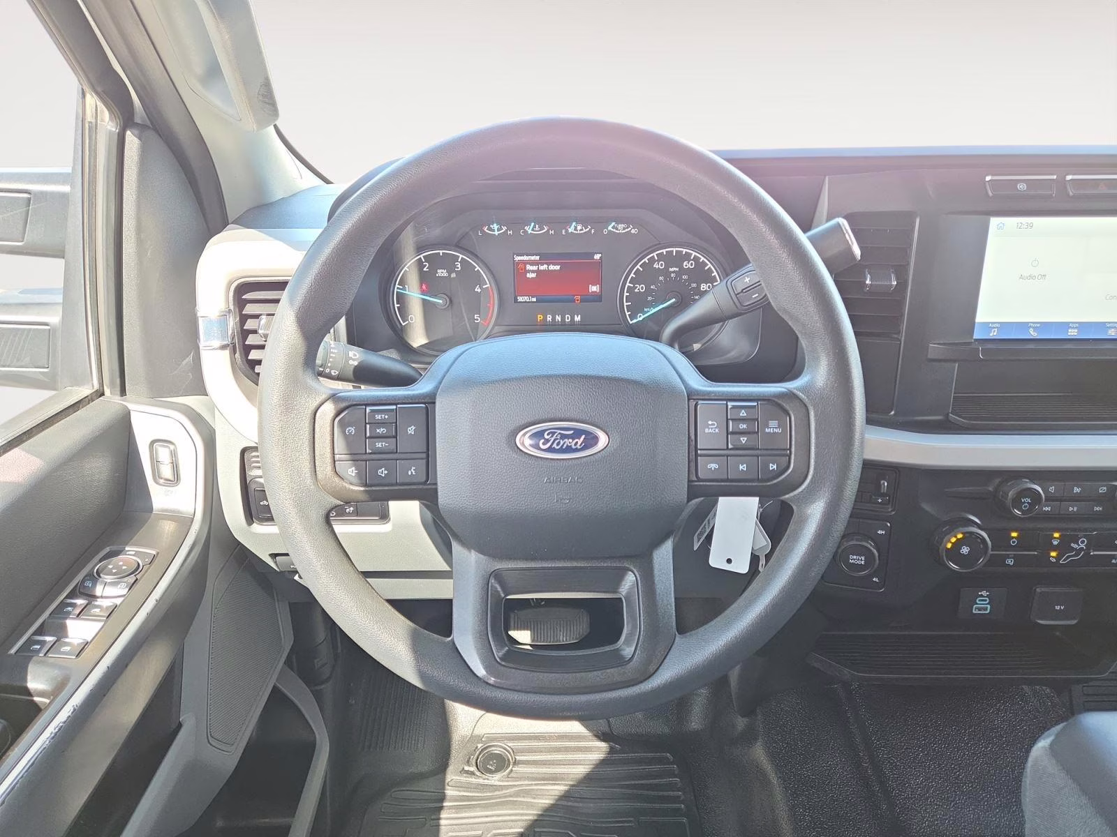 2023 Oxford White Ford Super Duty F-250 SRW XLT 4X4 Truck