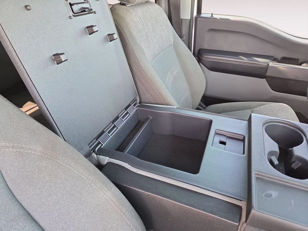 2023 Oxford White Ford Super Duty F-250 SRW XLT 4X4 Truck