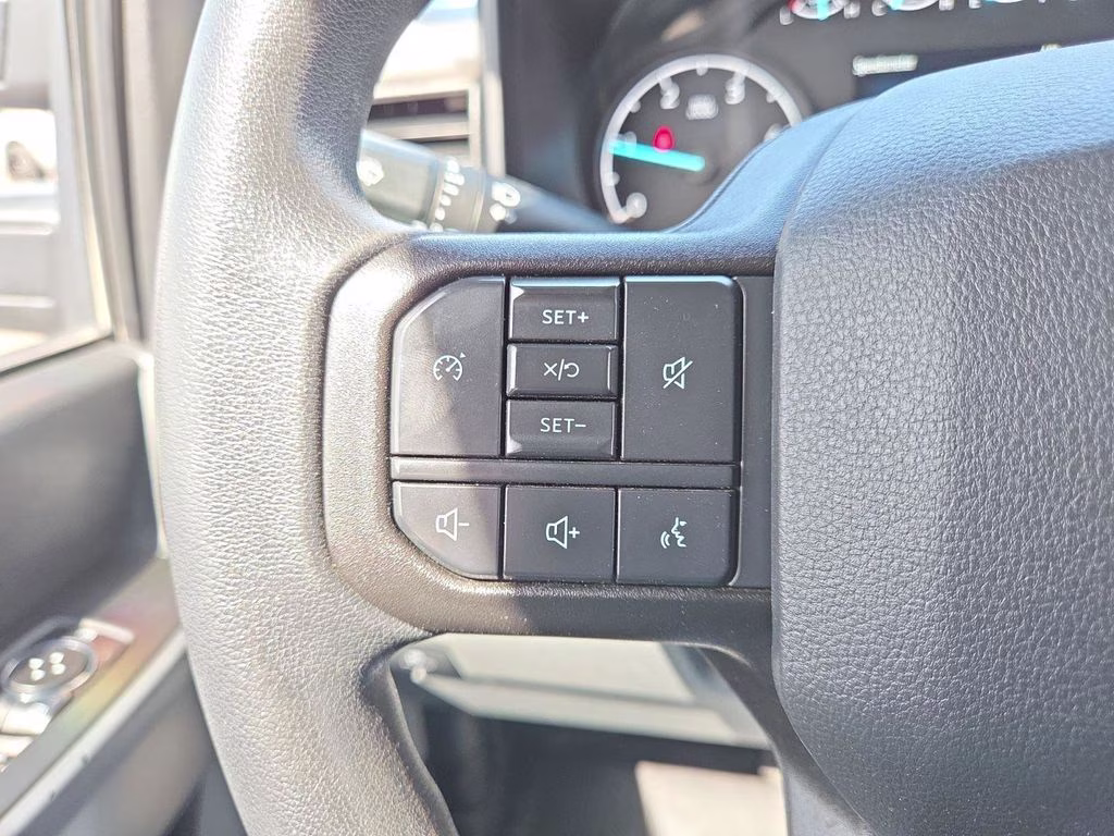 2023 Oxford White Ford Super Duty F-250 SRW XLT 4X4 Truck