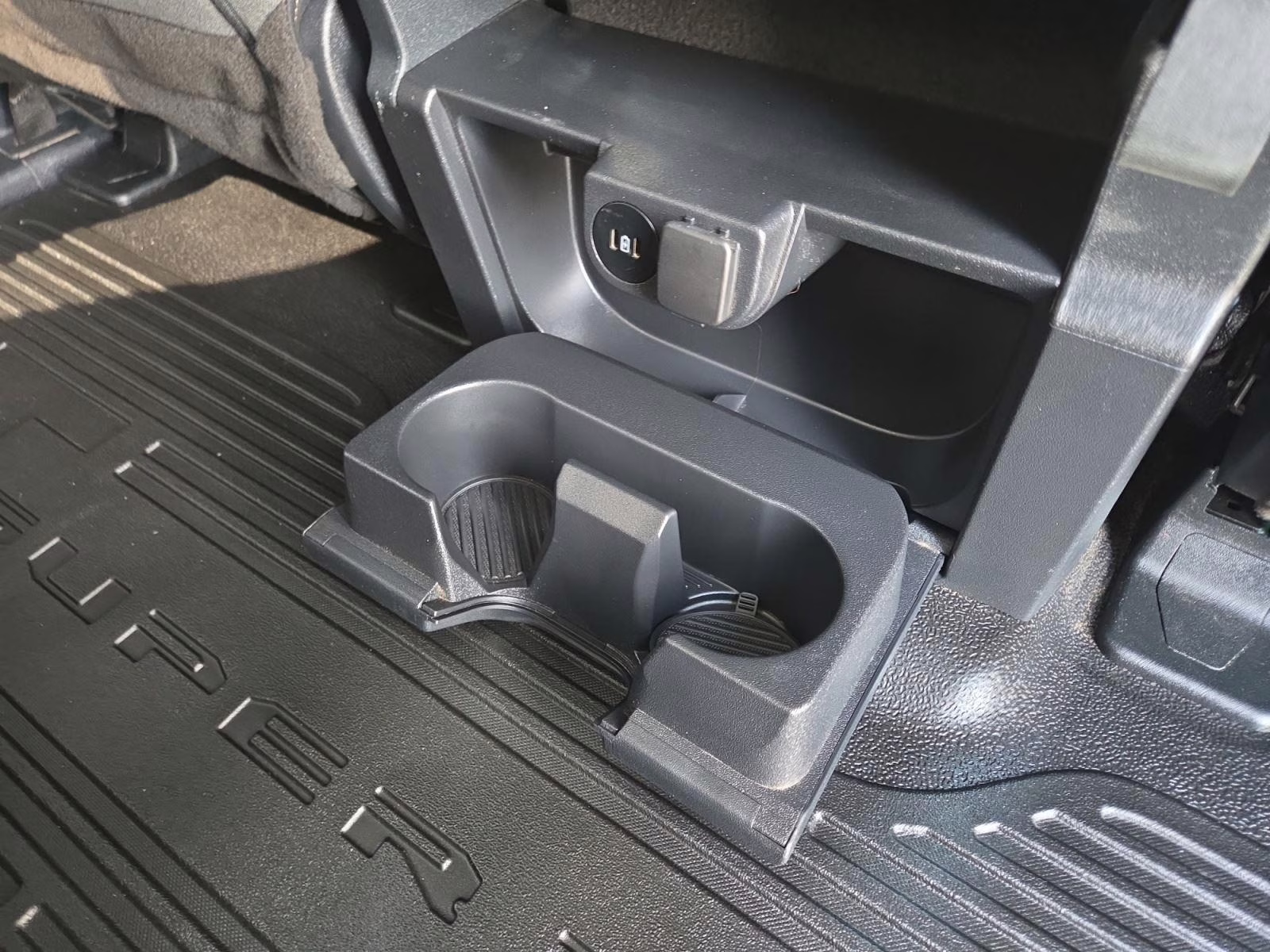 2023 Oxford White Ford Super Duty F-250 SRW XLT 4X4 Truck