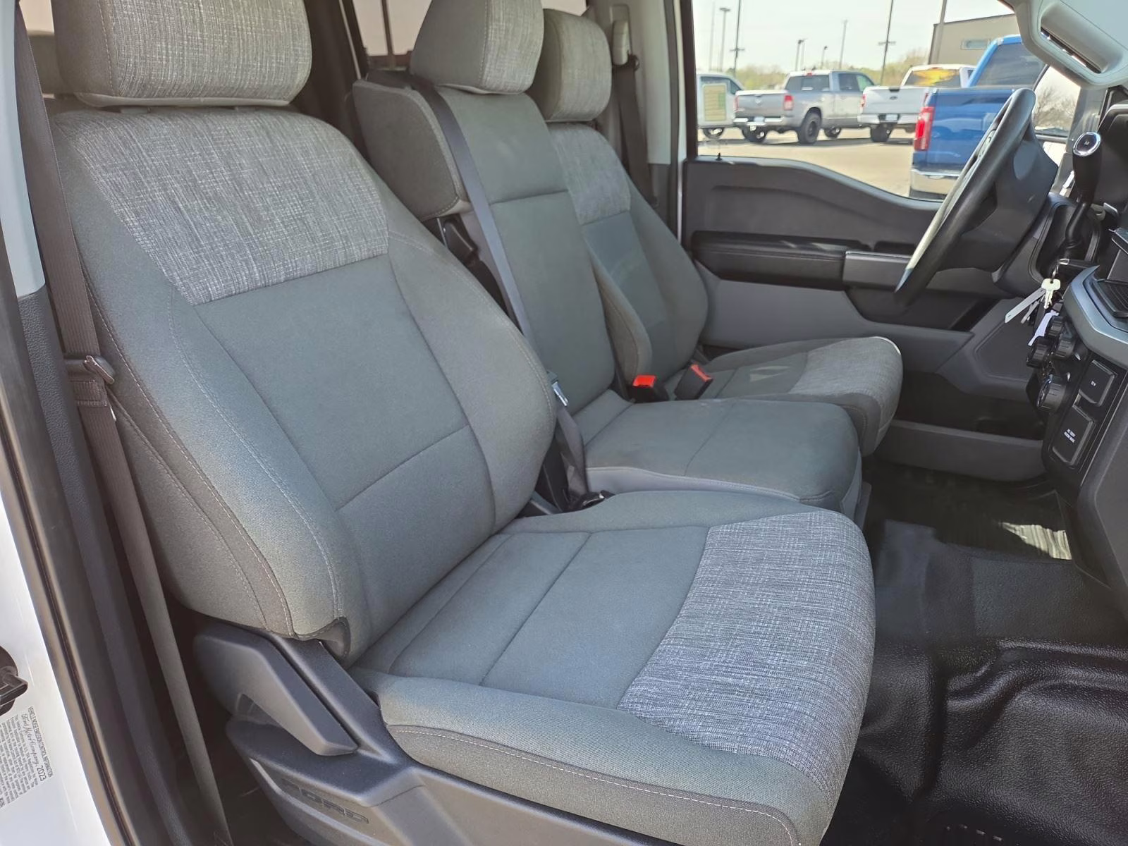 2023 Oxford White Ford Super Duty F-250 SRW XLT 4X4 Truck