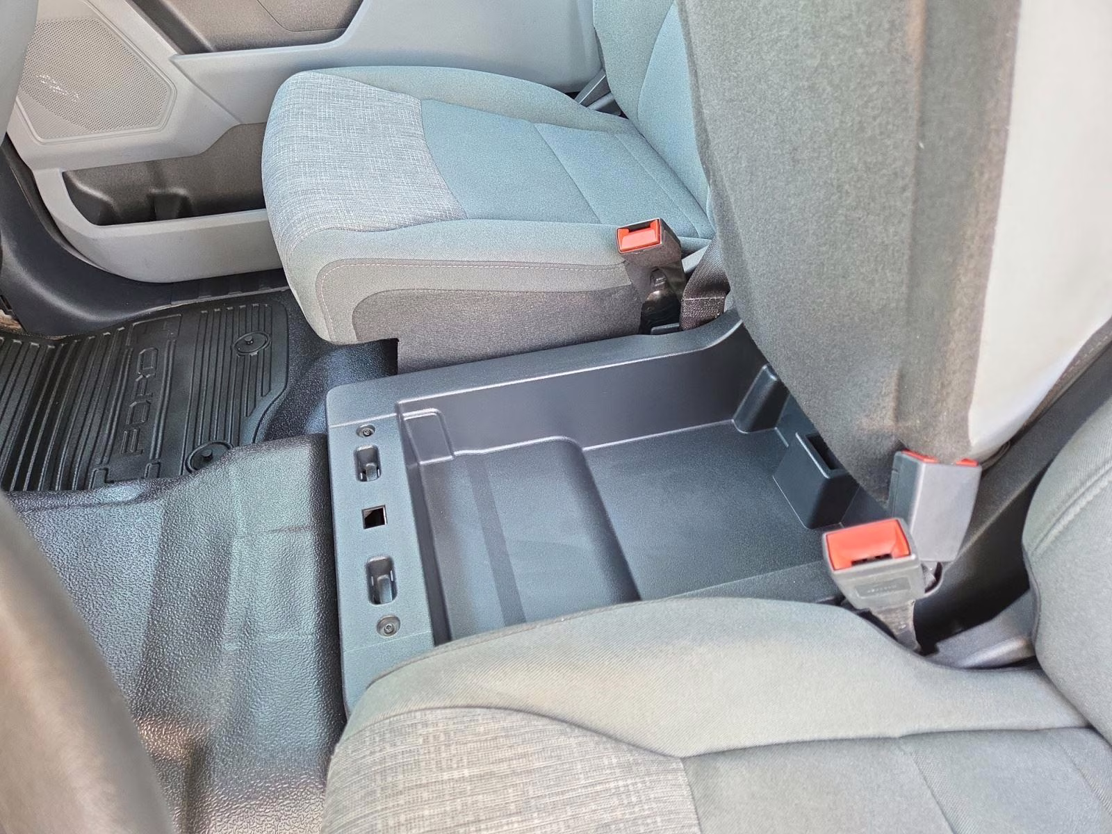 2023 Oxford White Ford Super Duty F-250 SRW XLT 4X4 Truck