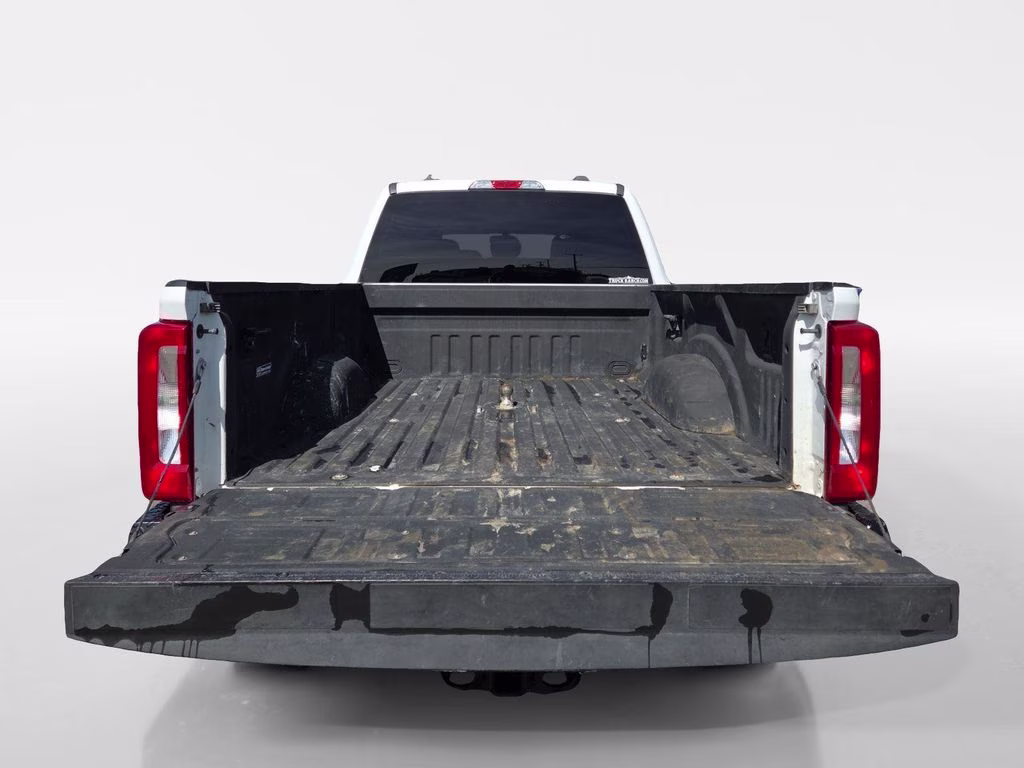 2023 Oxford White Ford Super Duty F-250 SRW XLT 4X4 Truck