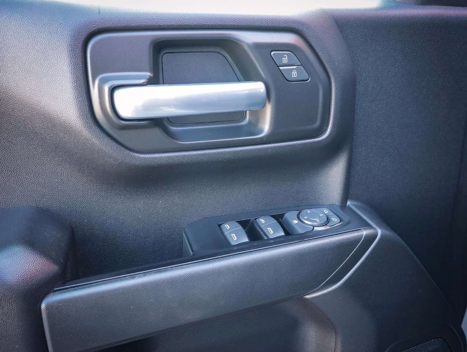 2019 Satin Steel Metallic Chevrolet Silverado 1500 Custom 4X4 Truck