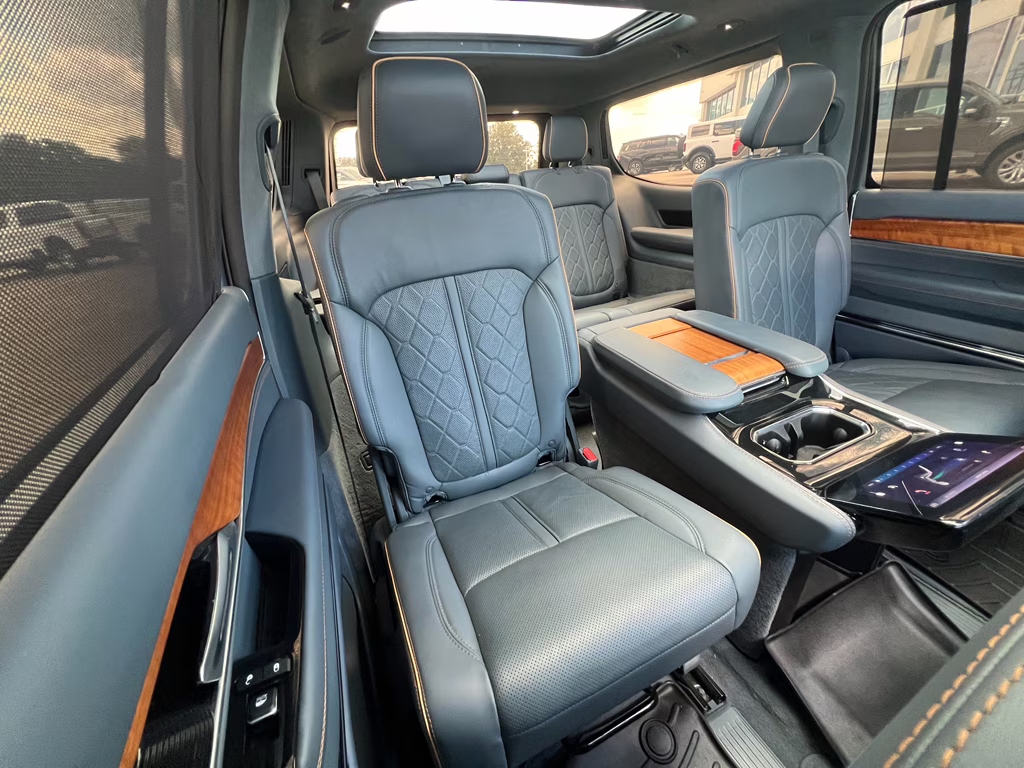 2022 Silver Zynith Jeep Grand Wagoneer Series III 4X4 SUV