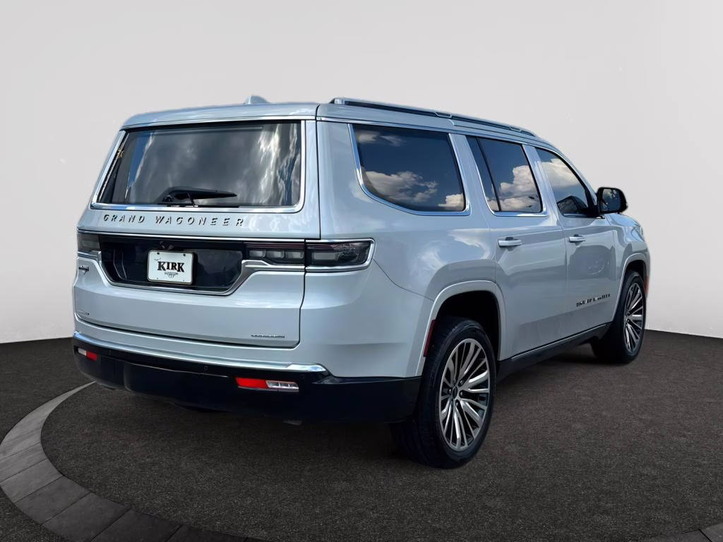2022 Silver Zynith Jeep Grand Wagoneer Series III 4X4 SUV