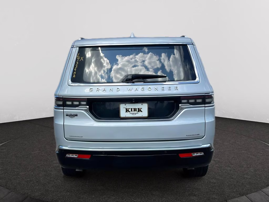 2022 Silver Zynith Jeep Grand Wagoneer Series III 4X4 SUV