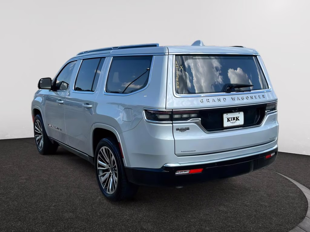 2022 Silver Zynith Jeep Grand Wagoneer Series III 4X4 SUV