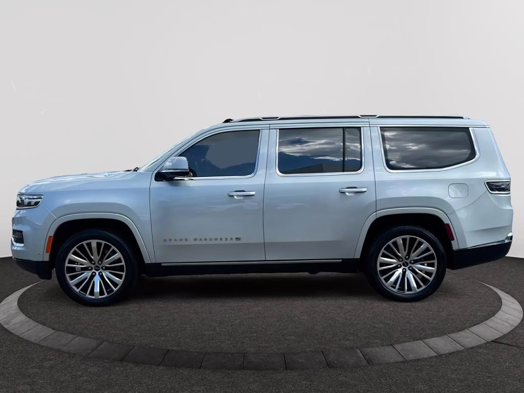 2022 Silver Zynith Jeep Grand Wagoneer Series III 4X4 SUV
