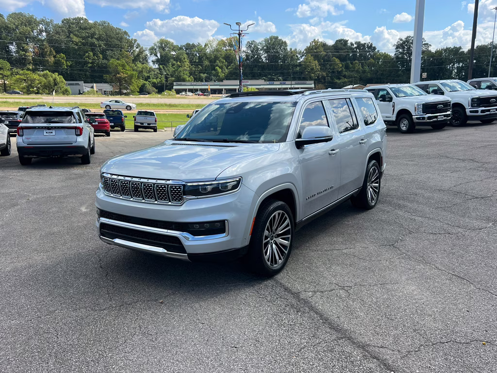 2022 Silver Zynith Jeep Grand Wagoneer Series III 4X4 SUV