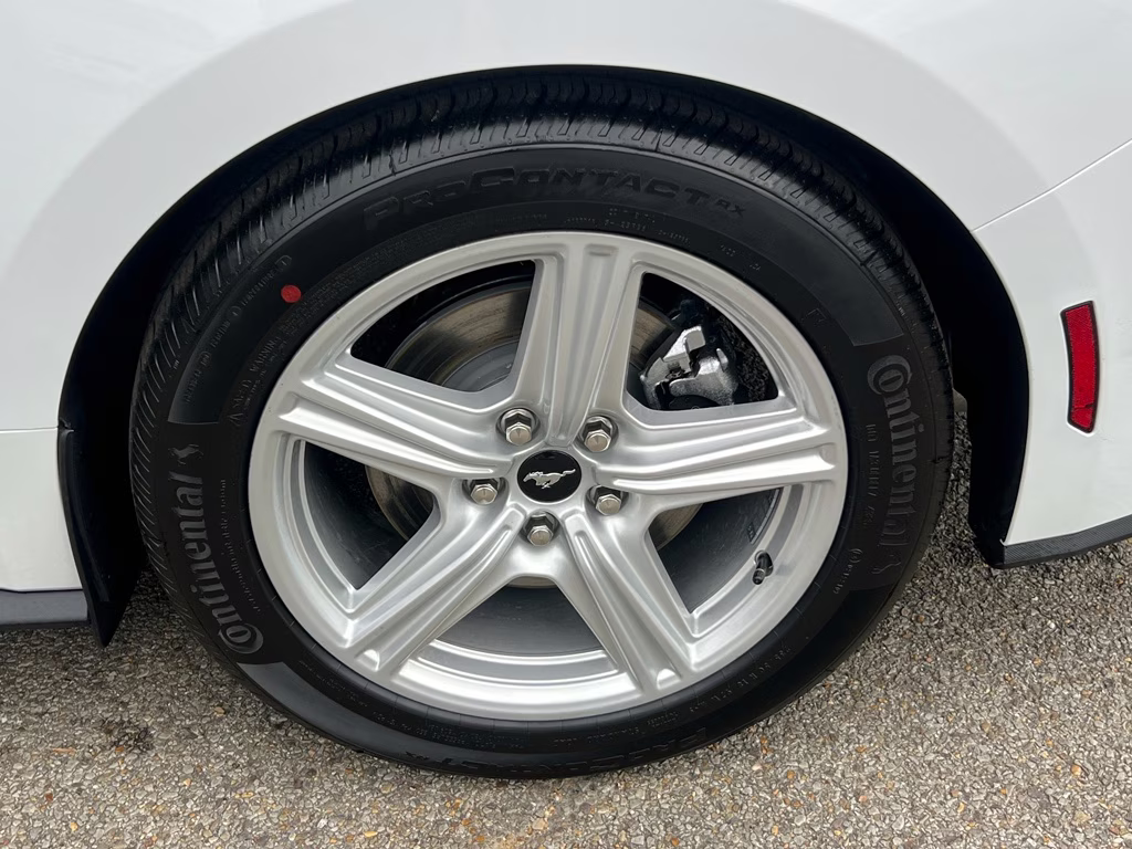 2026 Oxford White Ford Mustang EcoBoost RWD Coupe