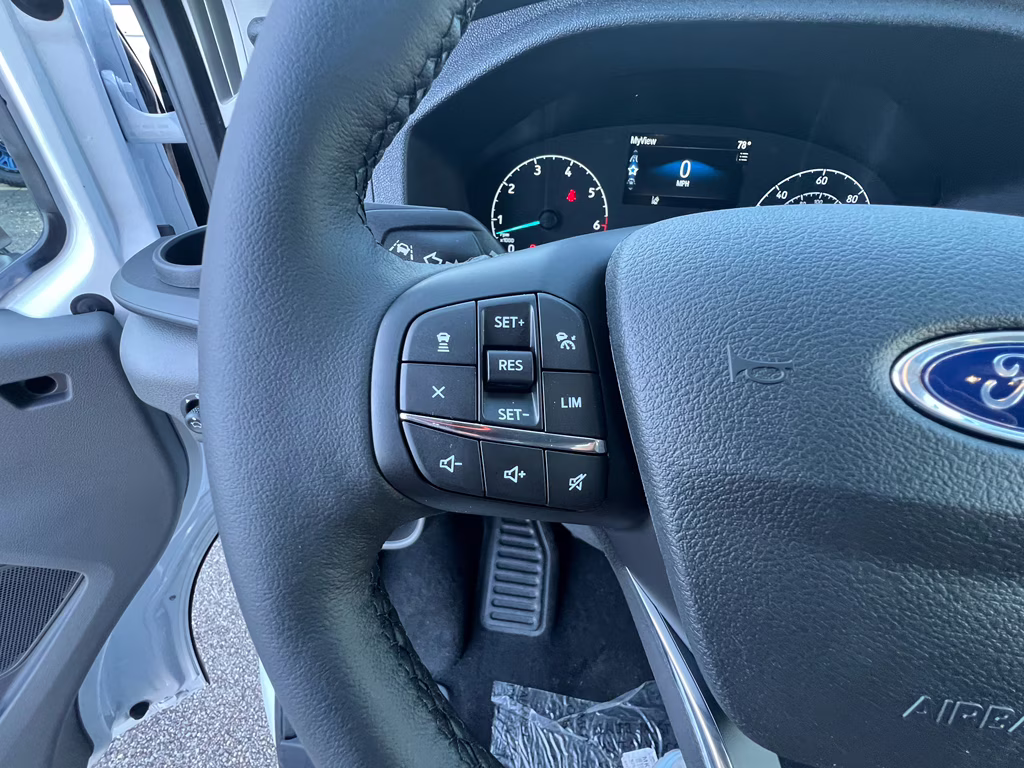 2025 Oxford White Ford Transit Wagon XLT RWD Crossover