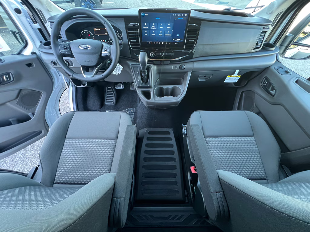2025 Oxford White Ford Transit Wagon XLT RWD Crossover