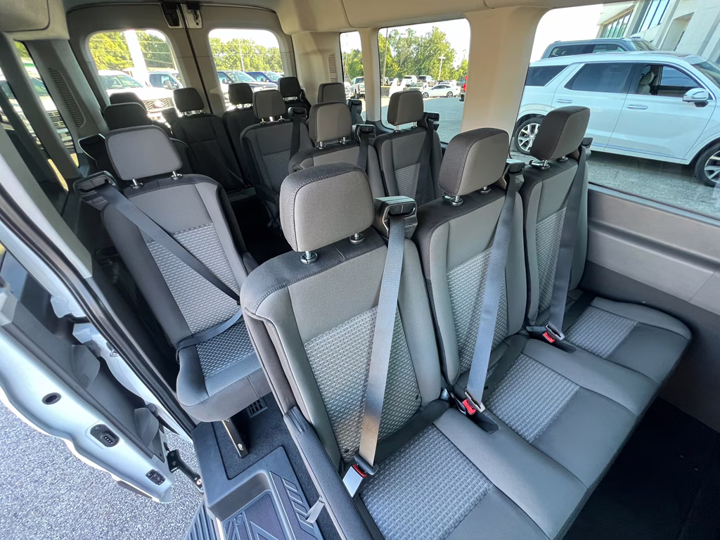 2025 Oxford White Ford Transit Wagon XLT RWD Crossover