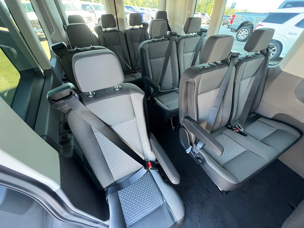 2025 Oxford White Ford Transit Wagon XLT RWD Crossover