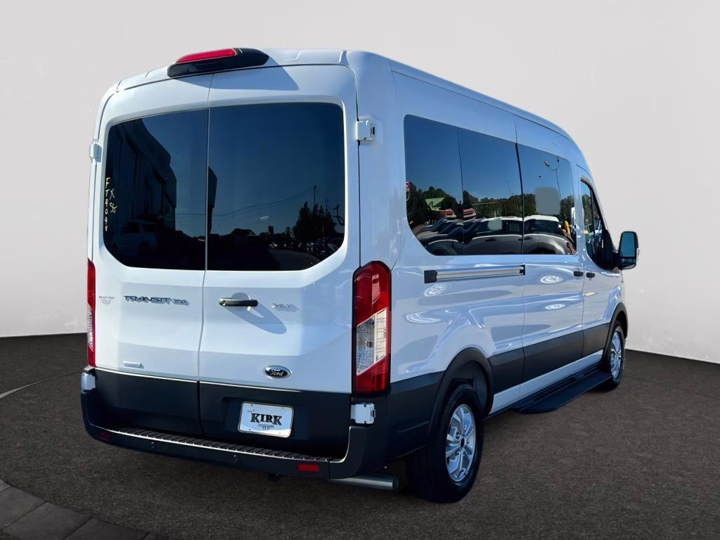 2025 Oxford White Ford Transit Wagon XLT RWD Crossover
