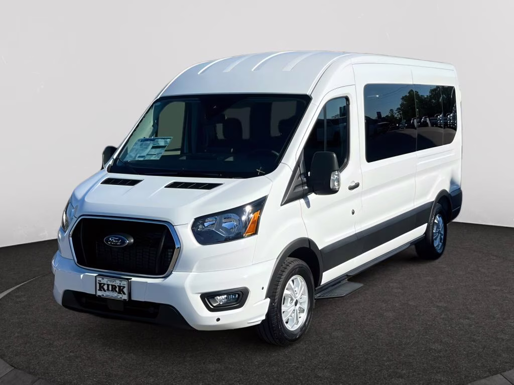 2025 Oxford White Ford Transit Wagon XLT RWD Crossover