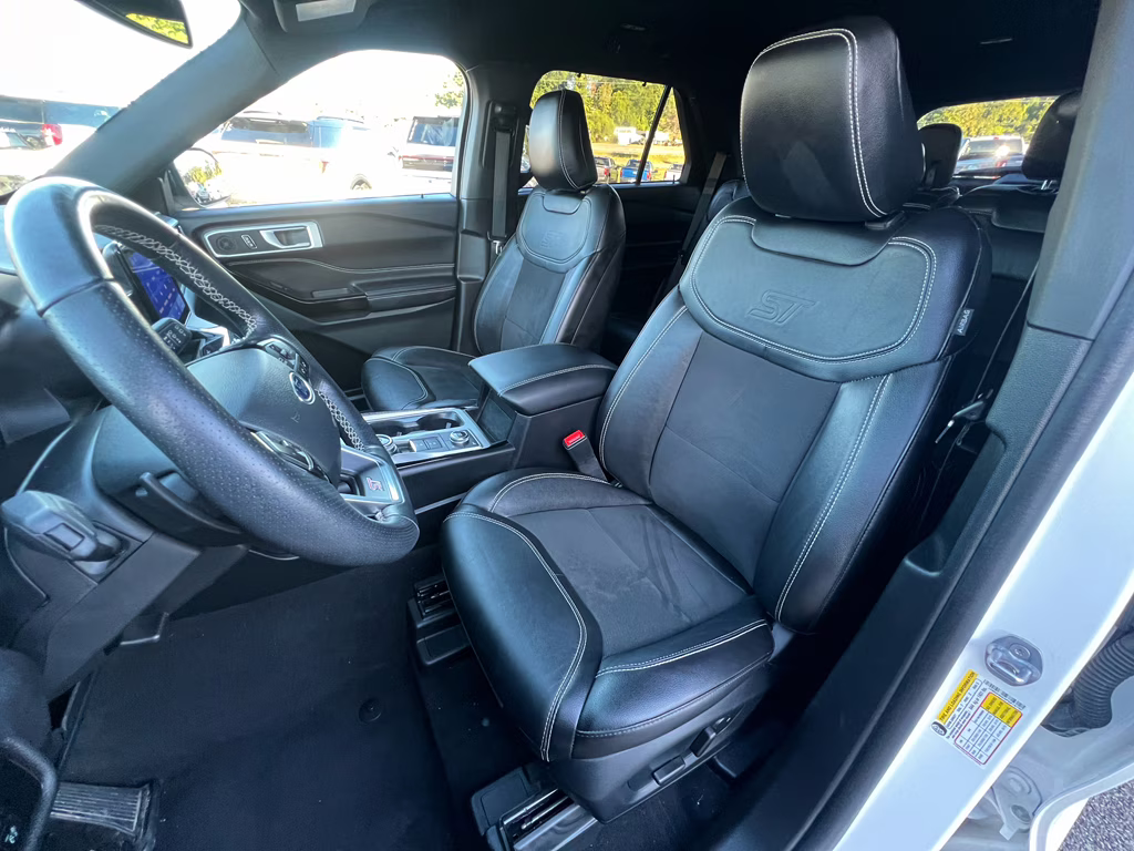 2023 STAR WHITE MET TRI-COAT Ford Explorer ST 4X4 SUV