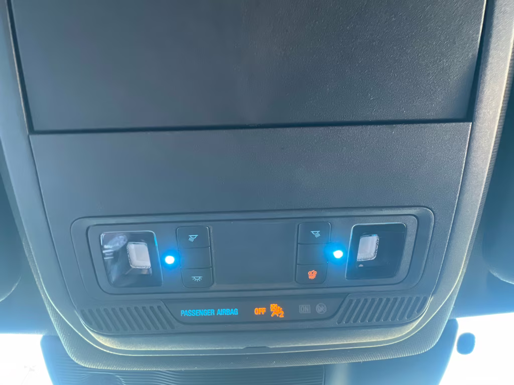 2023 STAR WHITE MET TRI-COAT Ford Explorer ST 4X4 SUV