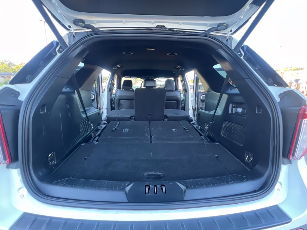 2023 STAR WHITE MET TRI-COAT Ford Explorer ST 4X4 SUV