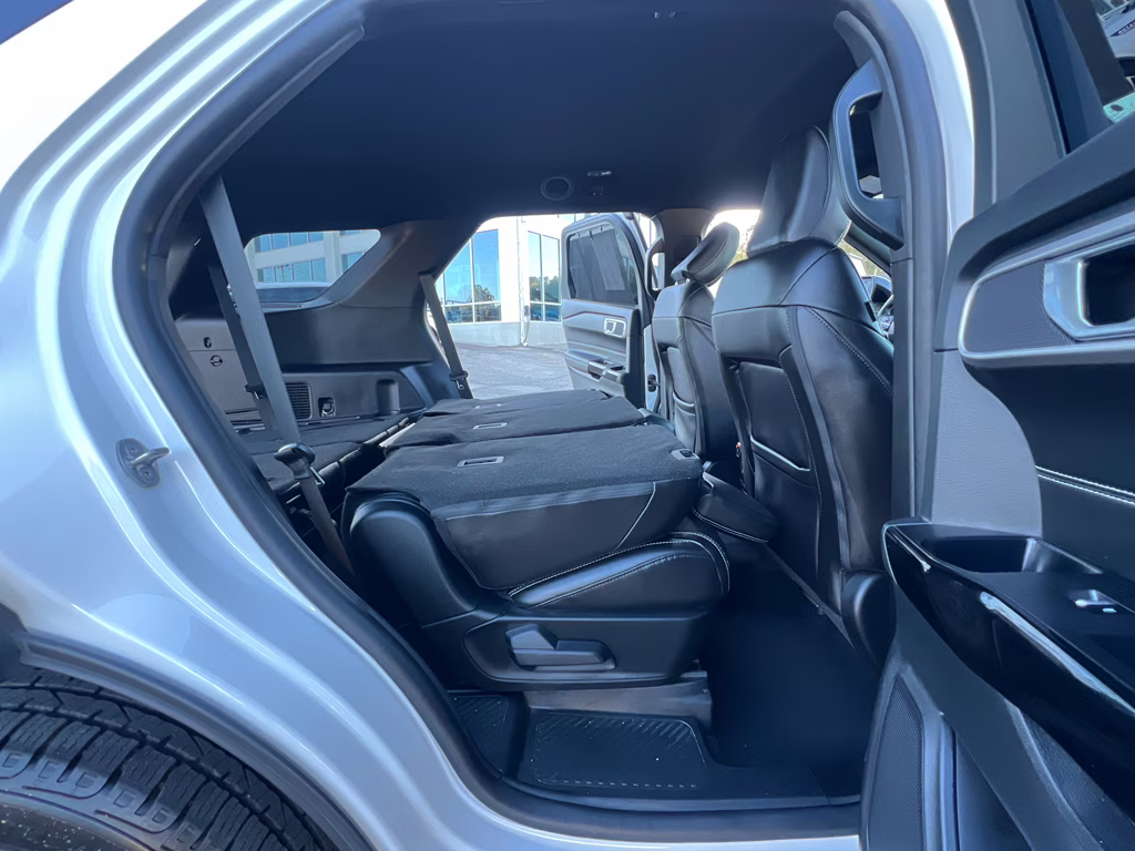 2023 STAR WHITE MET TRI-COAT Ford Explorer ST 4X4 SUV