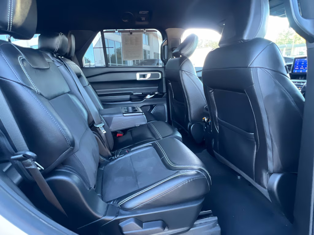 2023 STAR WHITE MET TRI-COAT Ford Explorer ST 4X4 SUV