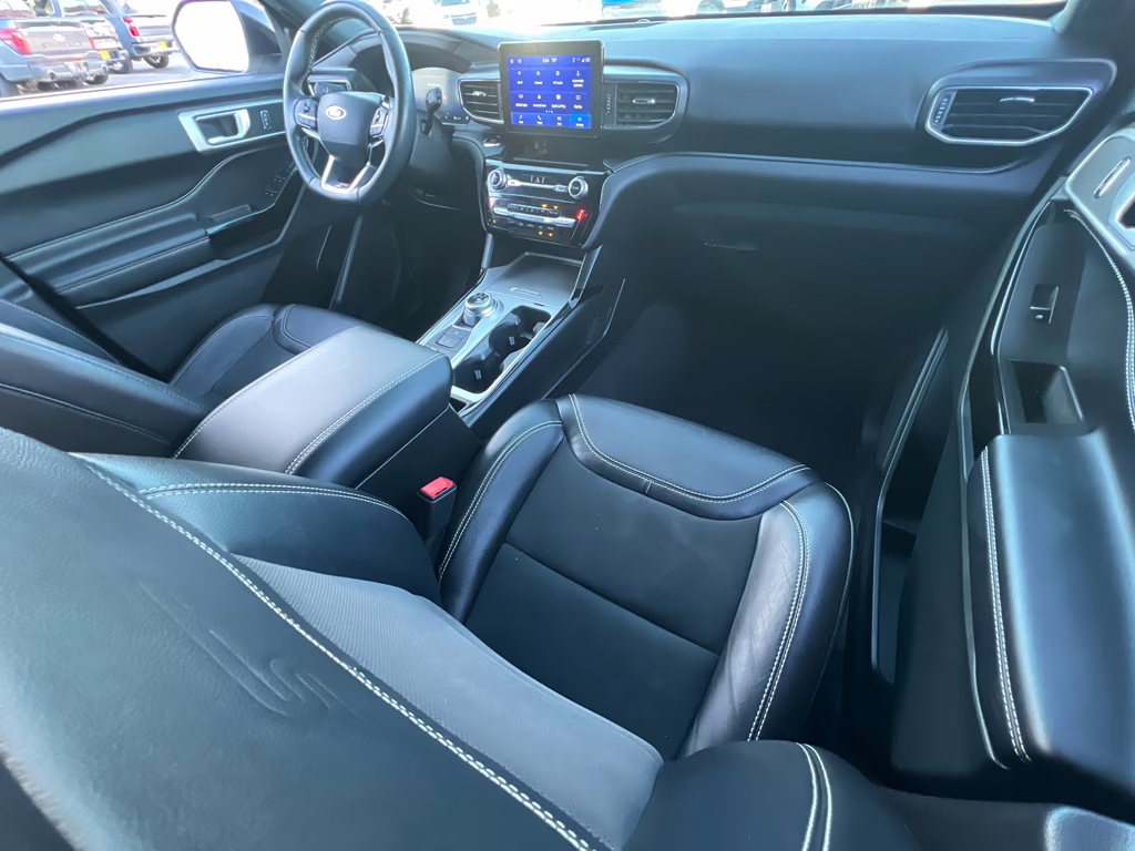2023 STAR WHITE MET TRI-COAT Ford Explorer ST 4X4 SUV