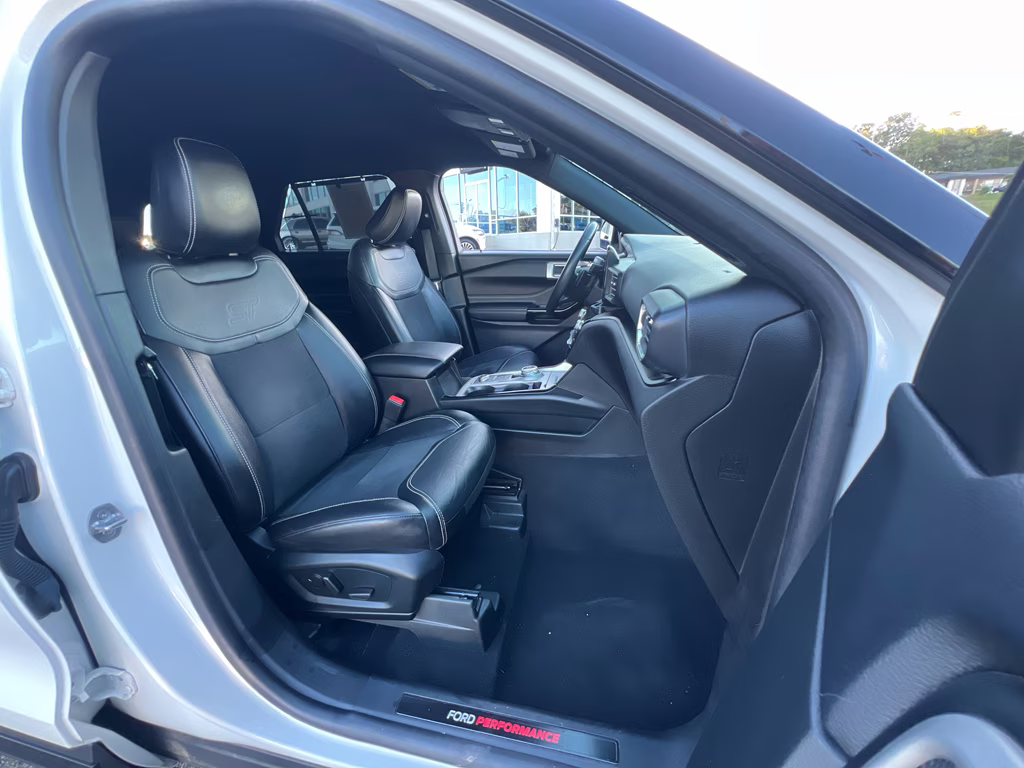 2023 STAR WHITE MET TRI-COAT Ford Explorer ST 4X4 SUV