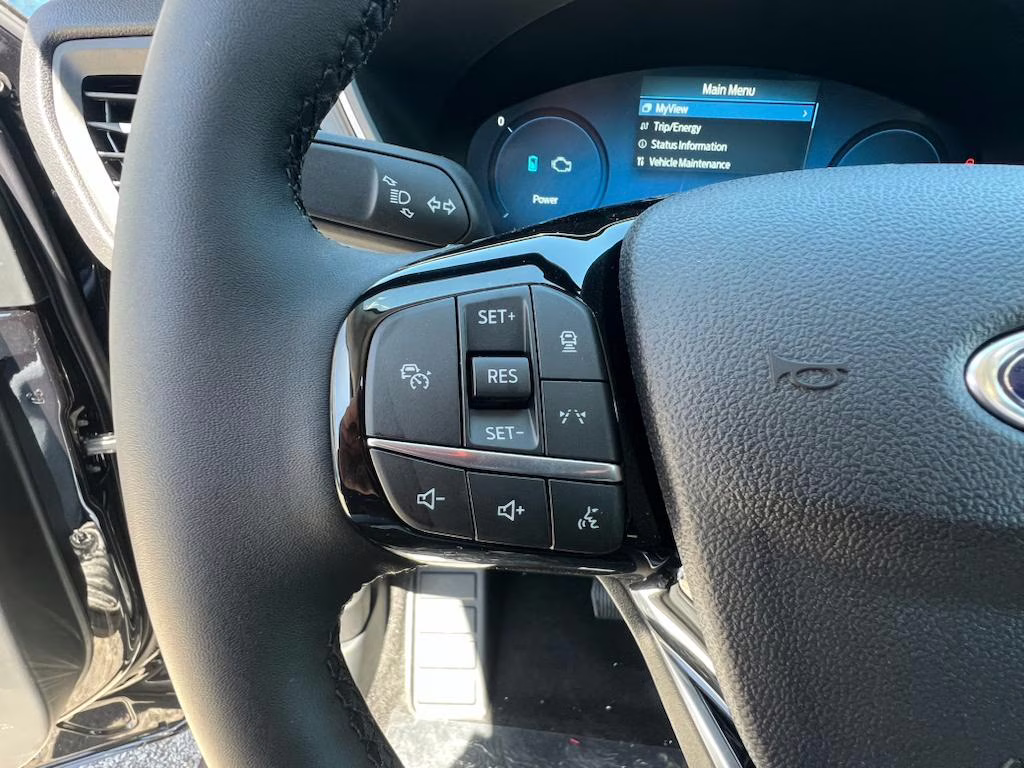 2025 Agate Black Metallic Ford Escape PHEV FWD SUV