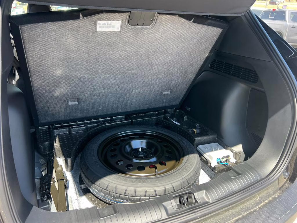 2025 Agate Black Metallic Ford Escape PHEV FWD SUV