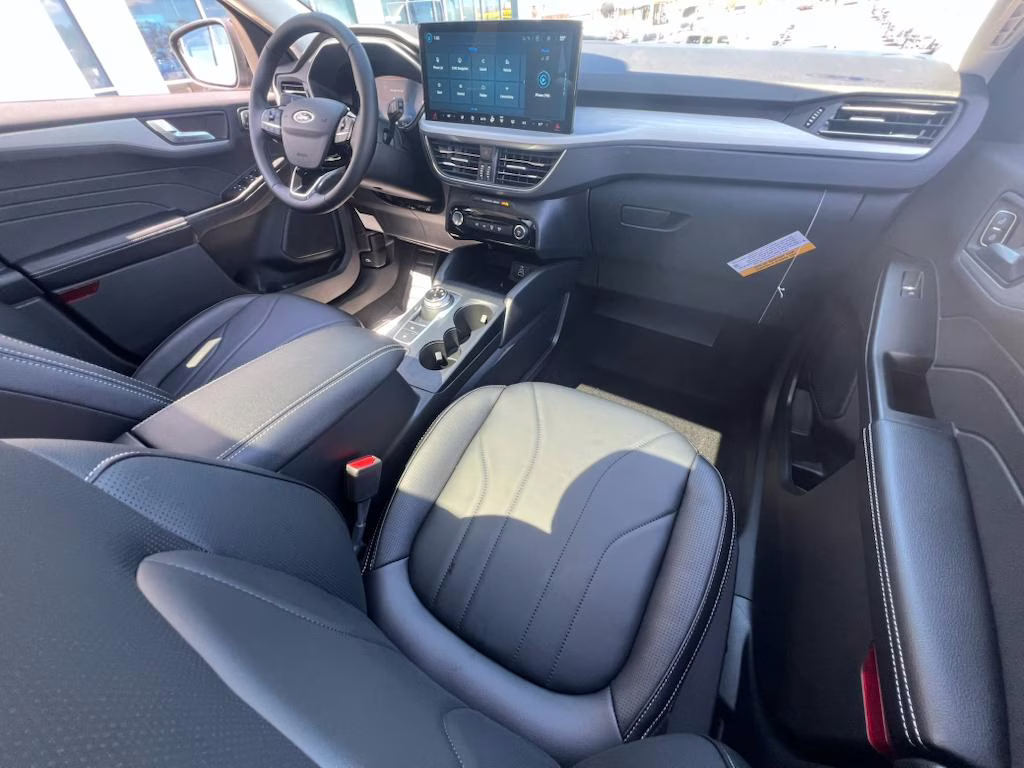 2025 Agate Black Metallic Ford Escape PHEV FWD SUV