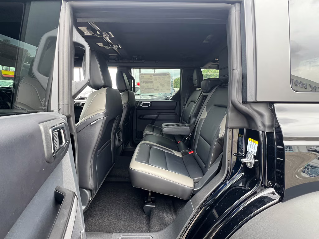 2025 Shadow Black Ford Bronco Outer Banks 4X4 SUV
