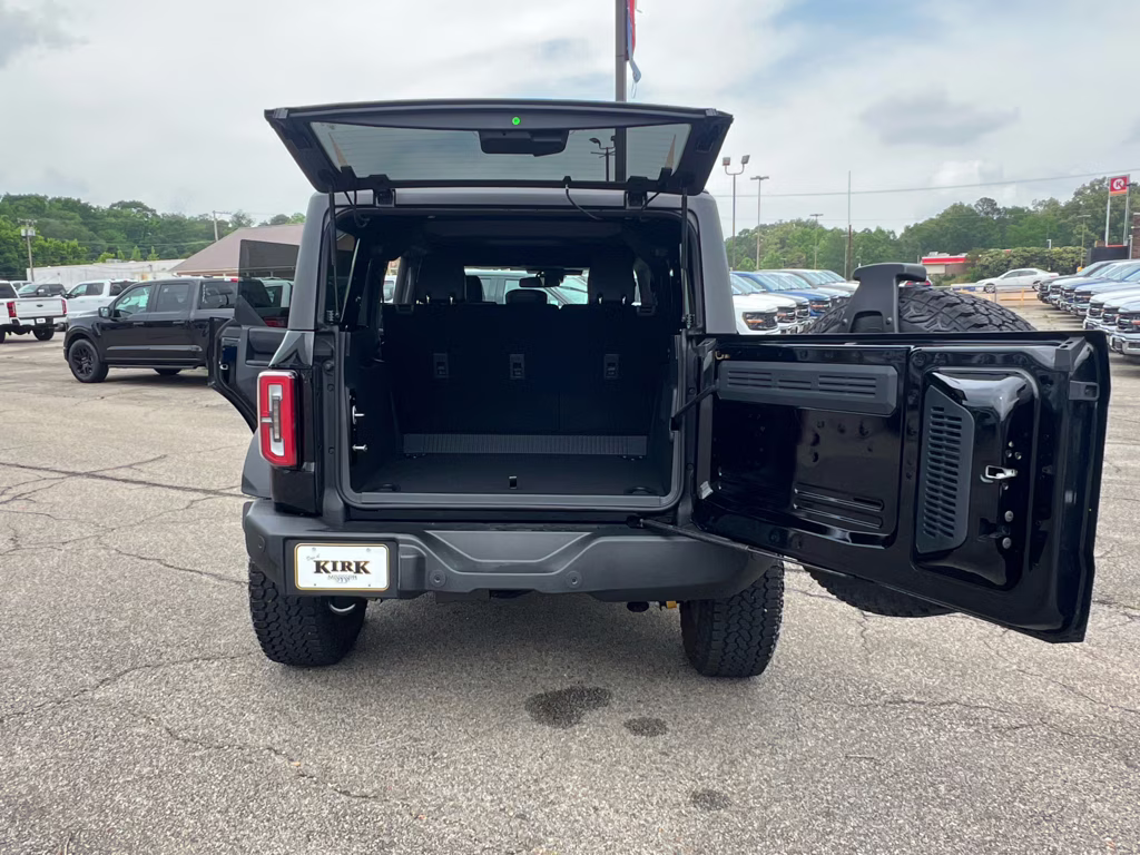 2025 Shadow Black Ford Bronco Outer Banks 4X4 SUV